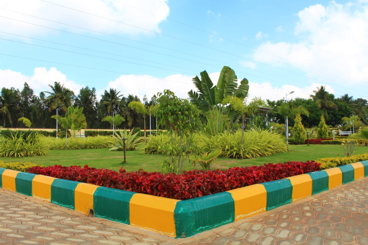 Akshaya Heights/Enclave - Garden View 4