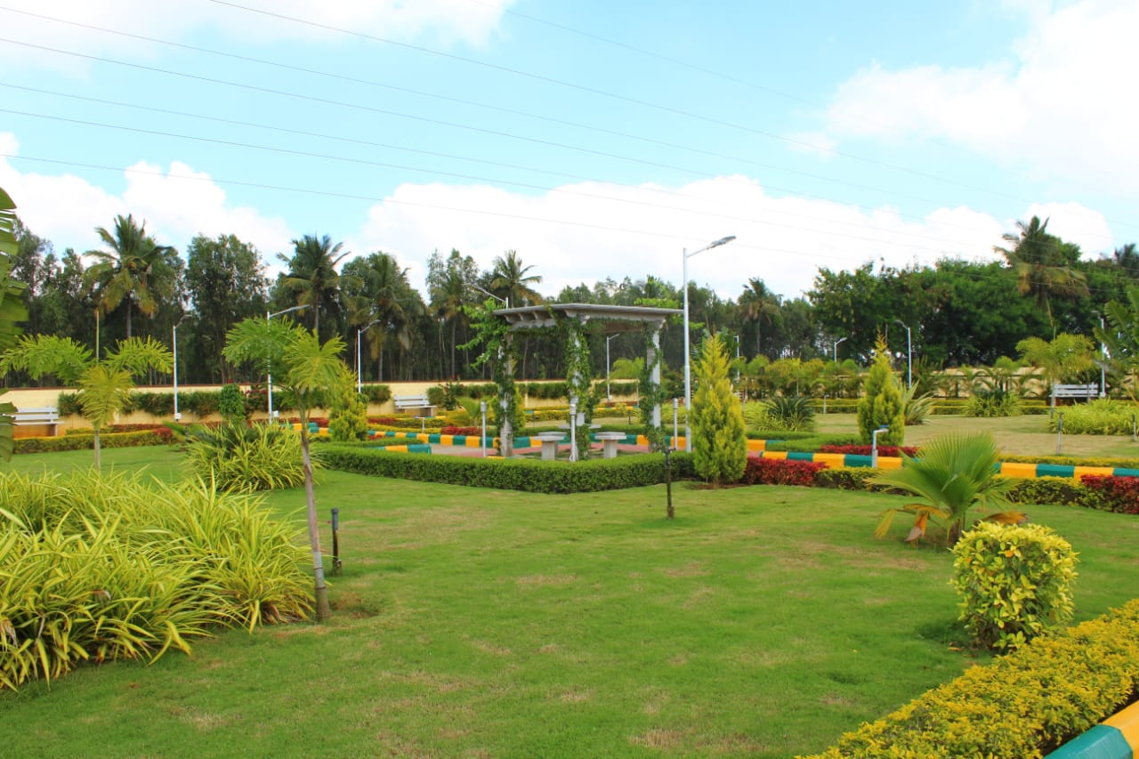 Akshaya Heights/Enclave - Garden View 5